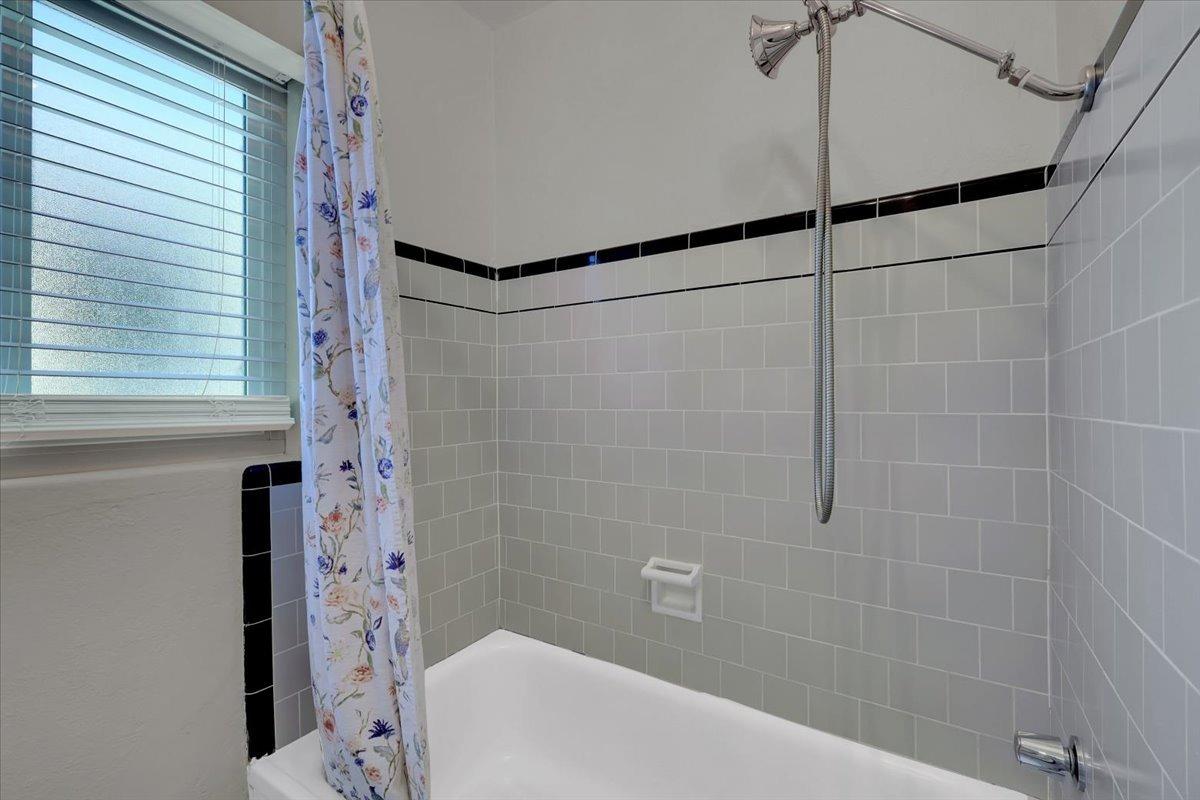 Detail Gallery Image 10 of 16 For 831 Morley Ave, Yuba City,  CA 95991 - 2 Beds | 1 Baths