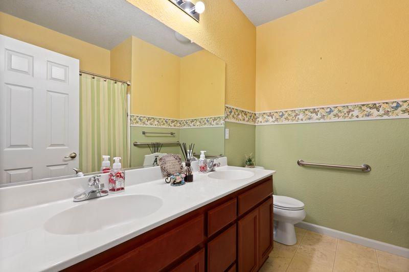 Detail Gallery Image 20 of 34 For 10322 Galveston Way, Stockton,  CA 95209 - 4 Beds | 2 Baths