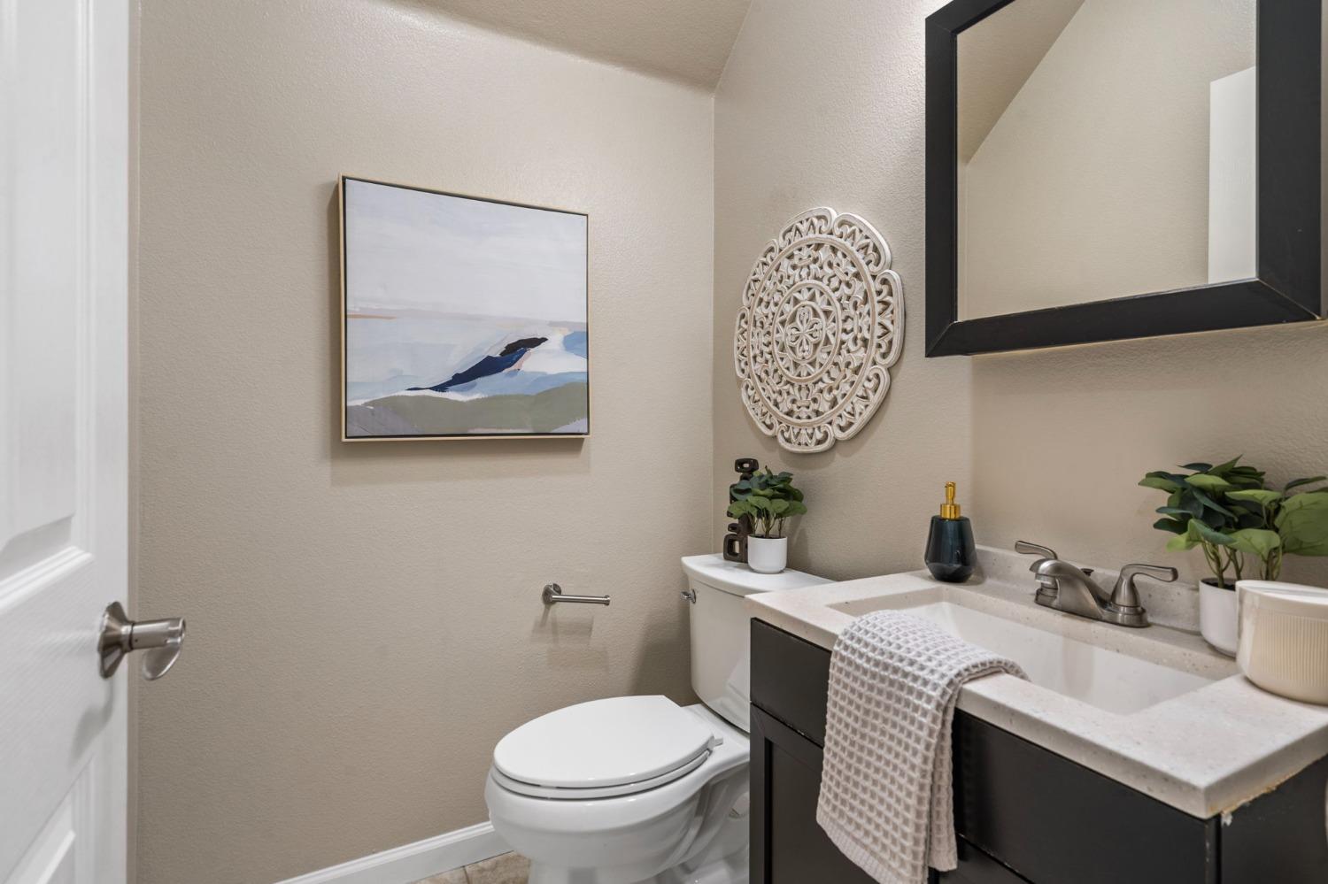 Detail Gallery Image 18 of 81 For 15 S Estados St, Mountain House,  CA 95391 - 6 Beds | 4/1 Baths