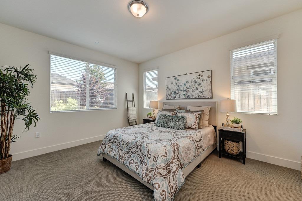 Detail Gallery Image 12 of 35 For 7056 Starburst Ln, Roseville,  CA 95747 - 2 Beds | 2 Baths