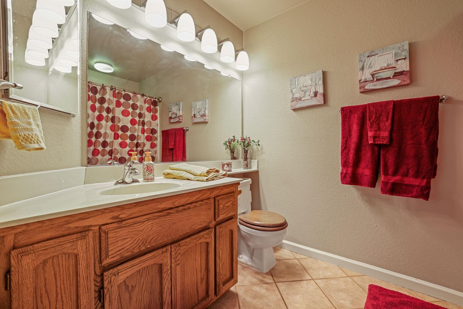 Detail Gallery Image 23 of 40 For 1005 Norway Ave, Modesto,  CA 95350 - 3 Beds | 2 Baths