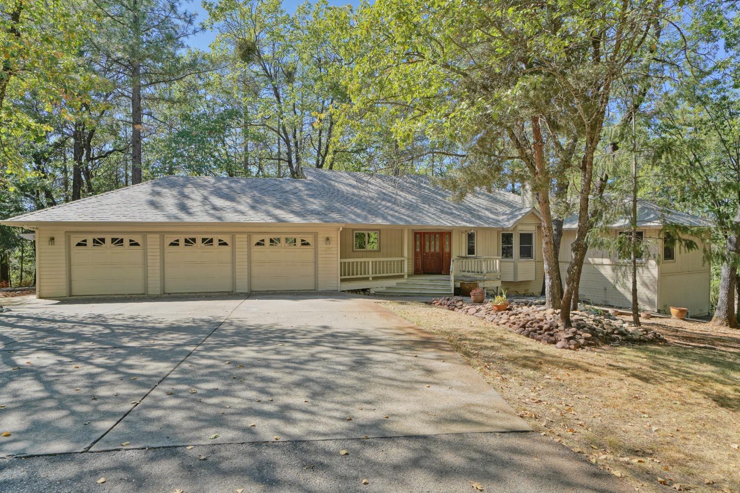 Detail Gallery Image 1 of 44 For 4800 Willye I Mine Rd, Placerville,  CA 95667 - 3 Beds | 2 Baths