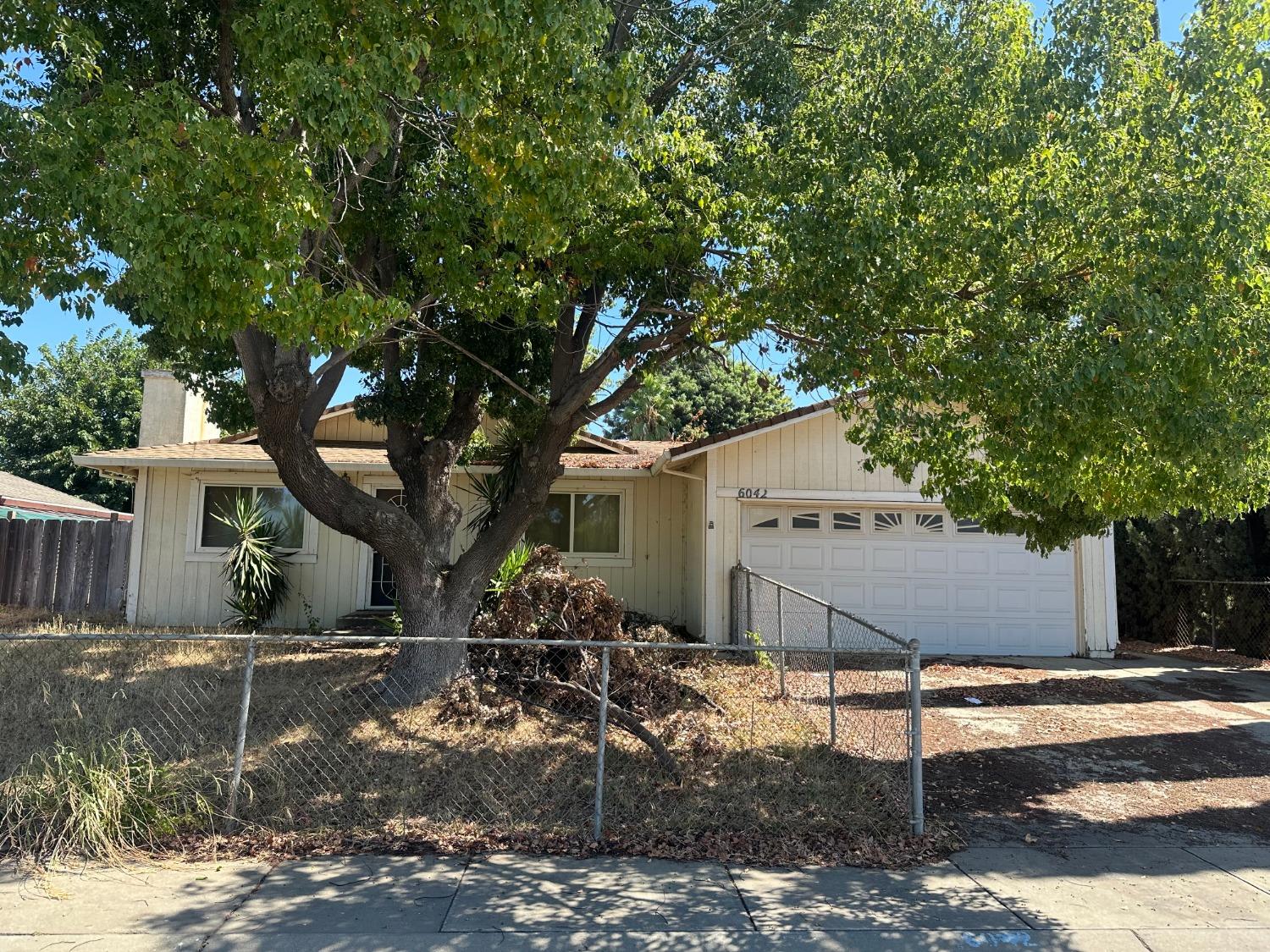 Detail Gallery Image 1 of 14 For 6042 Coad Ln, Riverbank,  CA 95367 - 3 Beds | 2 Baths