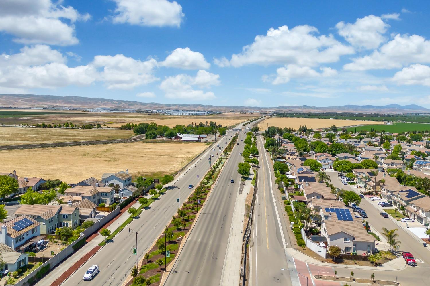 Detail Gallery Image 72 of 77 For 2934 Lyon Ct, Tracy,  CA 95377 - 5 Beds | 4 Baths