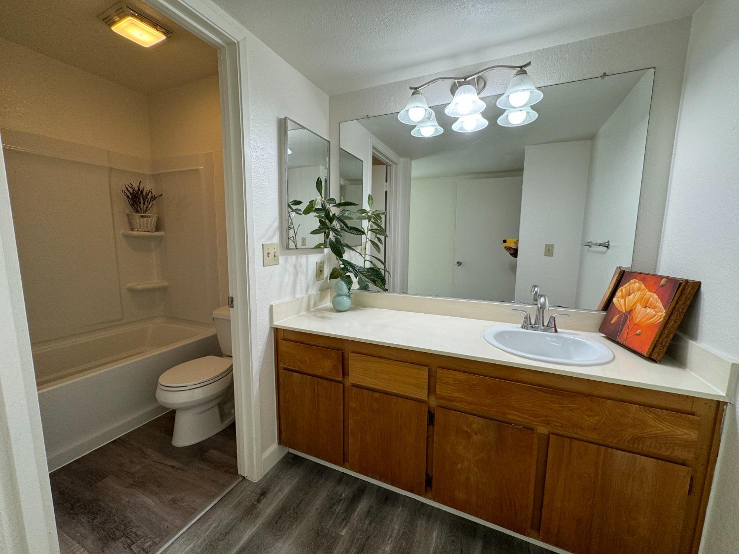 Detail Gallery Image 19 of 22 For 2263 Sandcastle Way, Sacramento,  CA 95833 - 2 Beds | 2 Baths