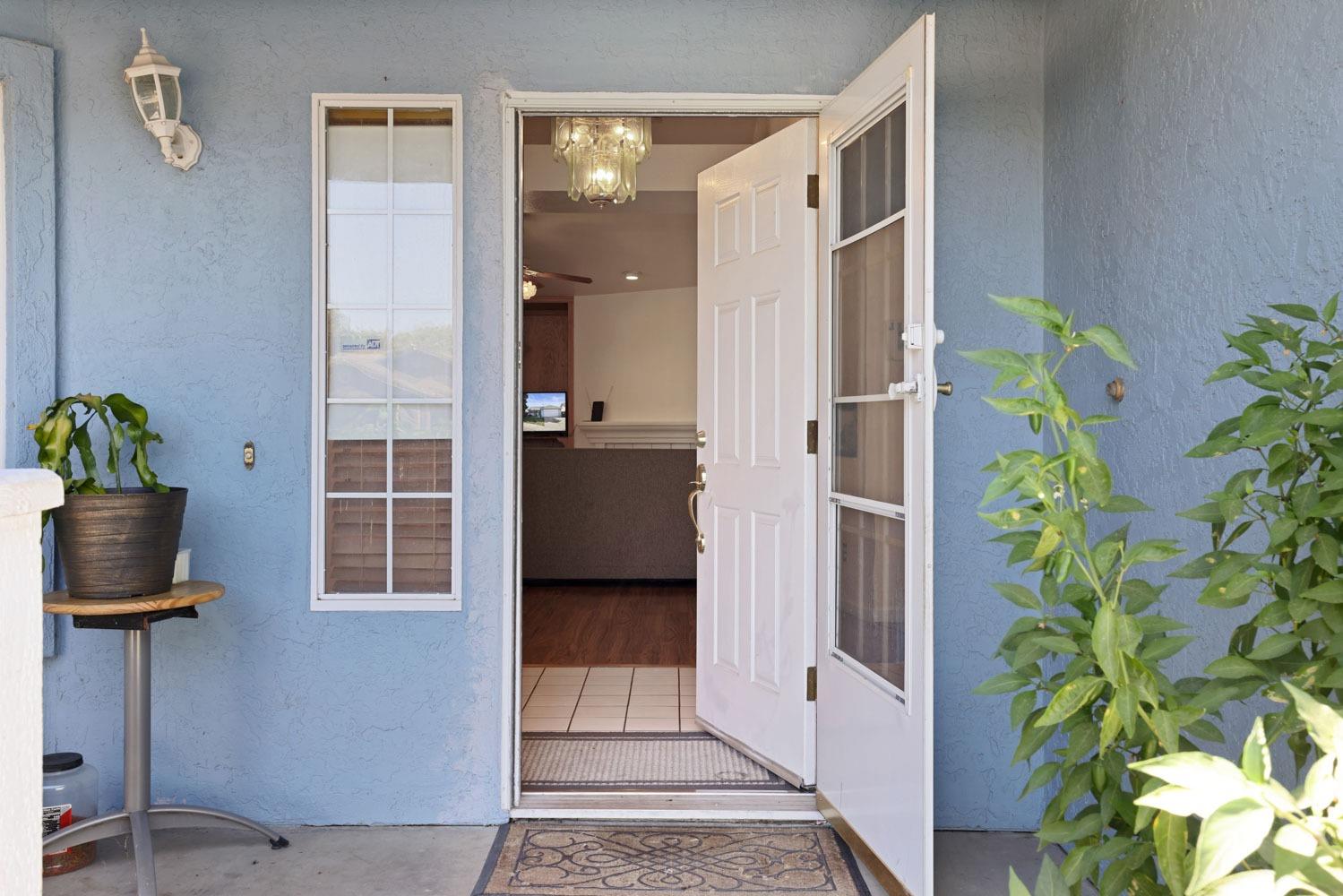 Detail Gallery Image 5 of 43 For 1949 Fultz Ct, Merced,  CA 95341 - 3 Beds | 2 Baths