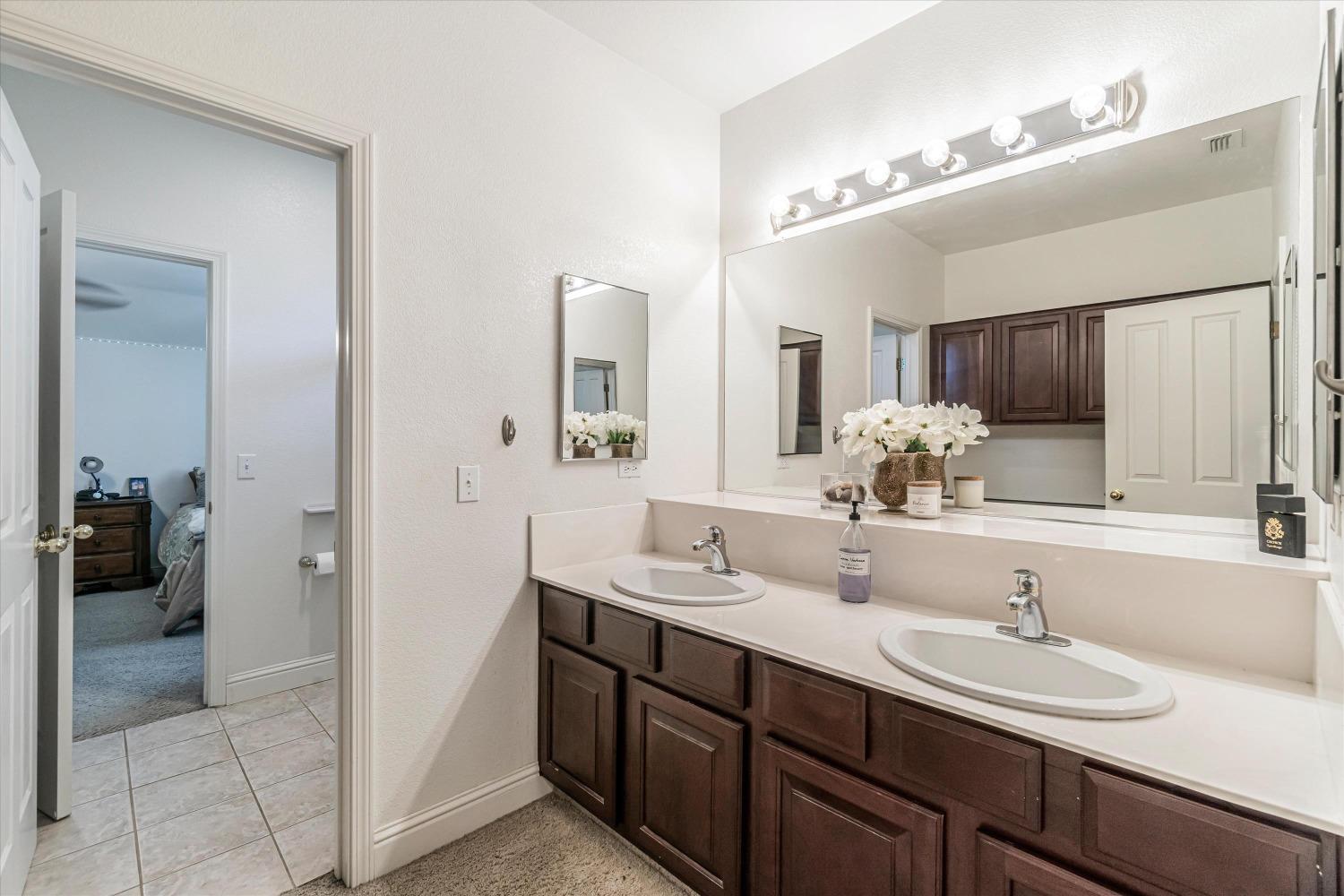 Detail Gallery Image 55 of 75 For 1367 Souza Dr, El Dorado Hills,  CA 95762 - 5 Beds | 3/2 Baths