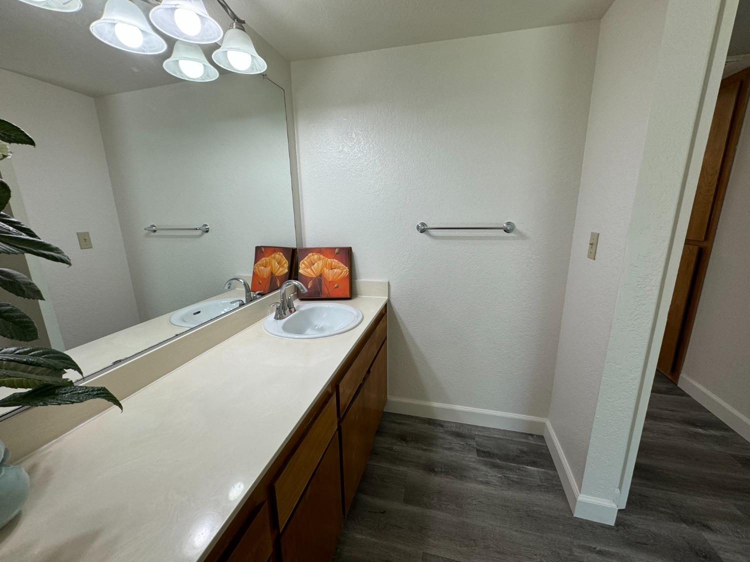 Detail Gallery Image 18 of 22 For 2263 Sandcastle Way, Sacramento,  CA 95833 - 2 Beds | 2 Baths