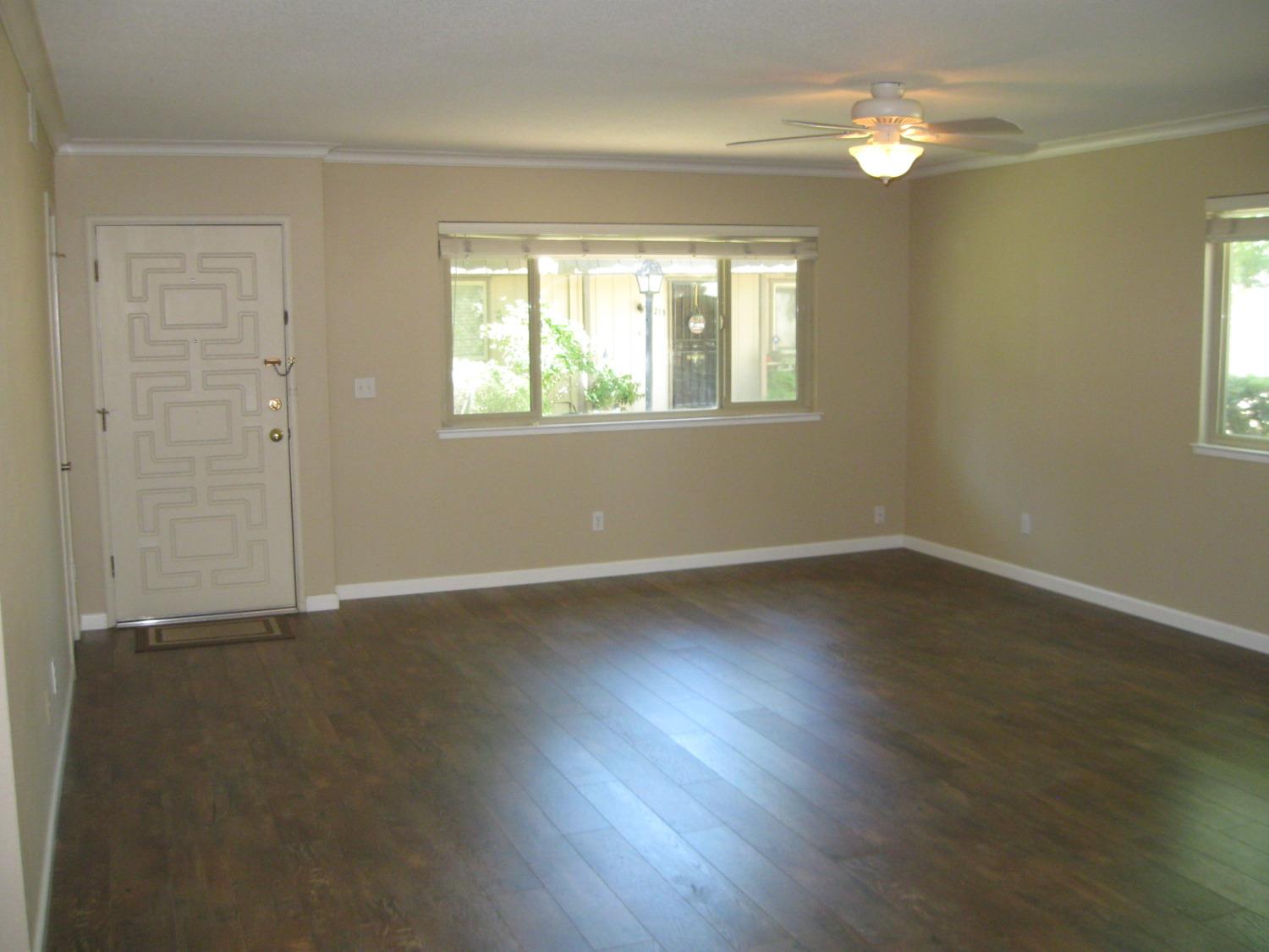 Photo #3: 224102654 Listing 