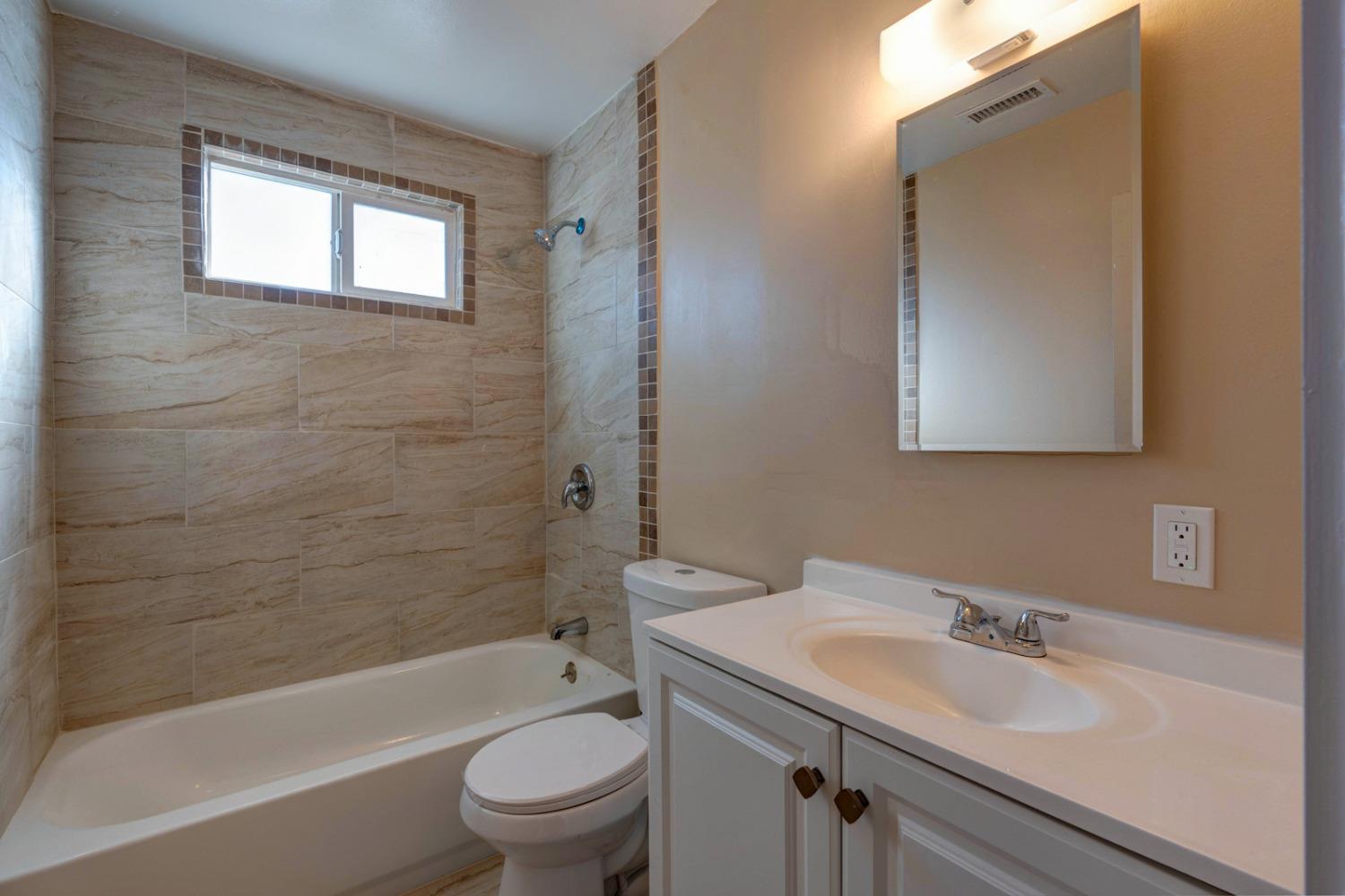 Detail Gallery Image 25 of 29 For 140 Cedar Ave, Atwater,  CA 95301 - 3 Beds | 2 Baths