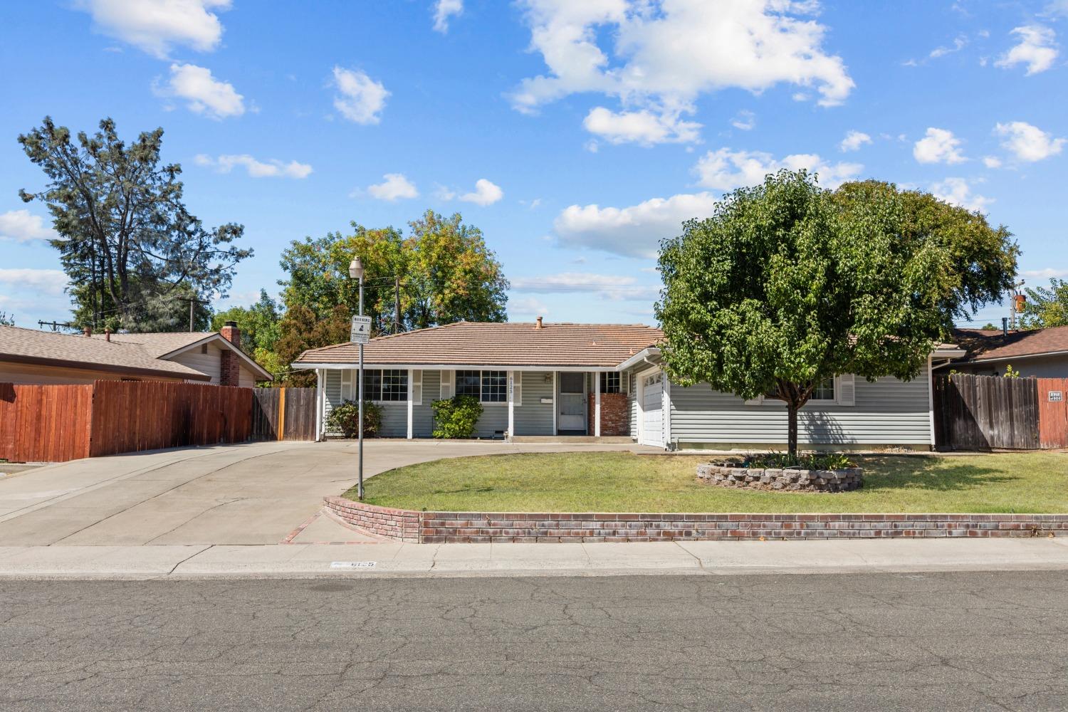 Detail Gallery Image 1 of 1 For 6125 Rushmore Dr, Sacramento,  CA 95842 - 4 Beds | 2 Baths