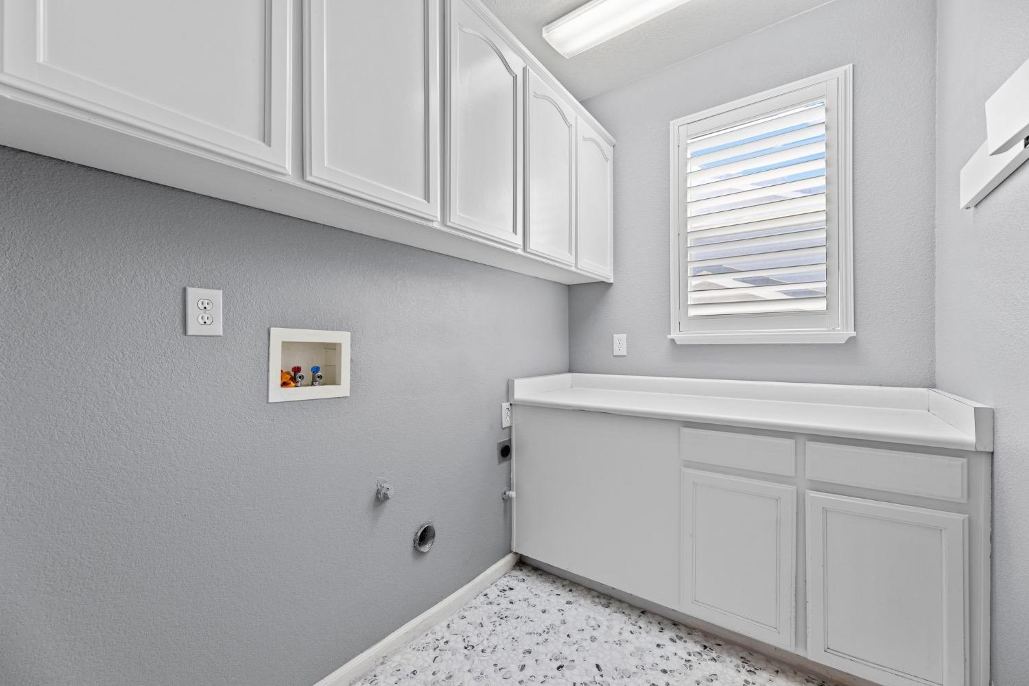 Detail Gallery Image 23 of 55 For 4141 Eastport Dr, Modesto,  CA 95356 - 4 Beds | 2/1 Baths