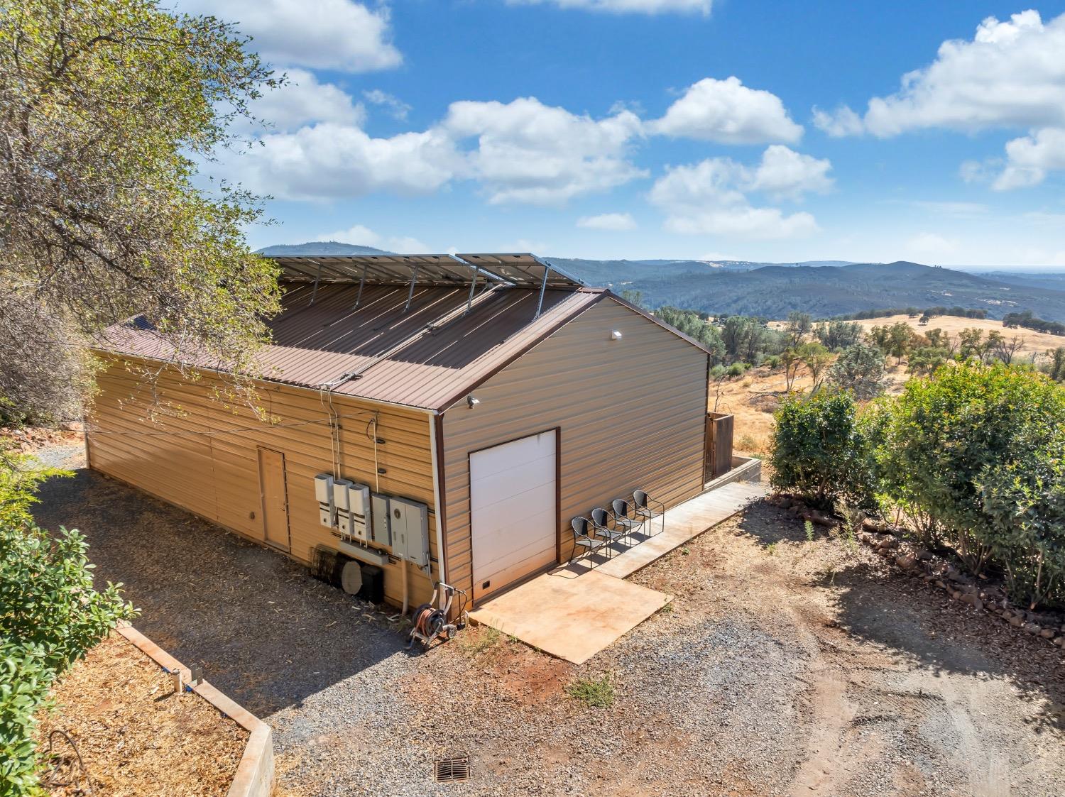 Detail Gallery Image 51 of 61 For 1410 Hound Hollow Rd, Pilot Hill,  CA 95664 - 4 Beds | 3/1 Baths