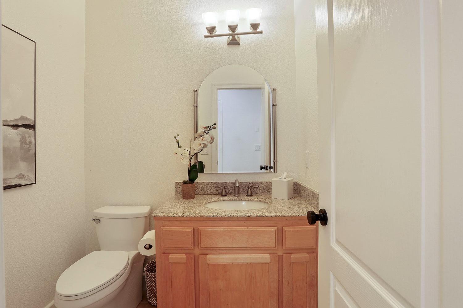 Detail Gallery Image 16 of 58 For 3611 Longcove Ct, Stockton,  CA 95219 - 4 Beds | 2/1 Baths