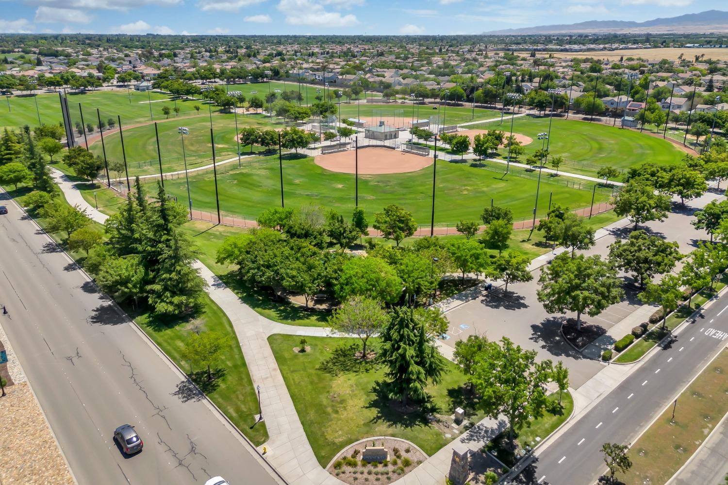 Detail Gallery Image 73 of 77 For 2934 Lyon Ct, Tracy,  CA 95377 - 5 Beds | 4 Baths