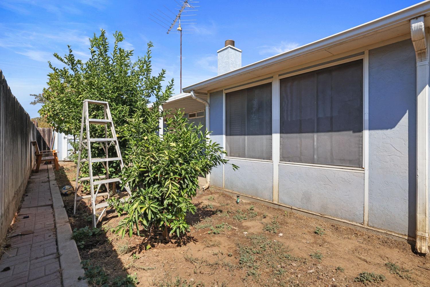 Detail Gallery Image 41 of 43 For 1949 Fultz Ct, Merced,  CA 95341 - 3 Beds | 2 Baths