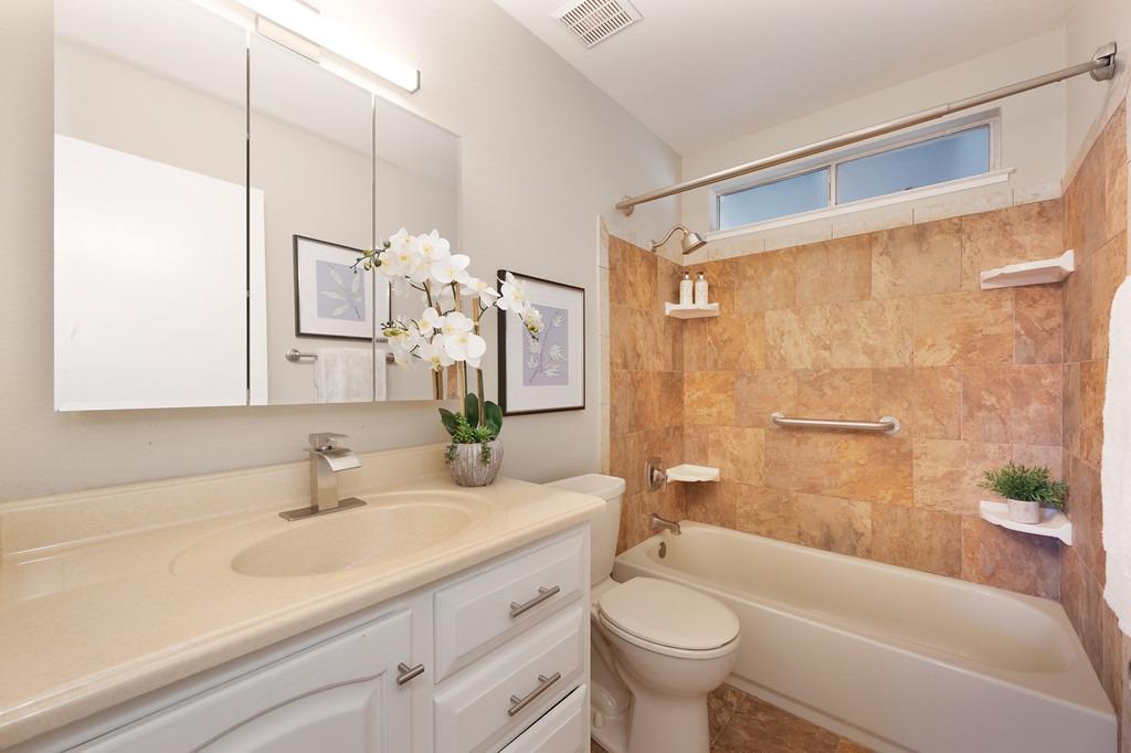 Detail Gallery Image 20 of 26 For 8178 Sundance Dr, Orangevale,  CA 95662 - 4 Beds | 2/1 Baths