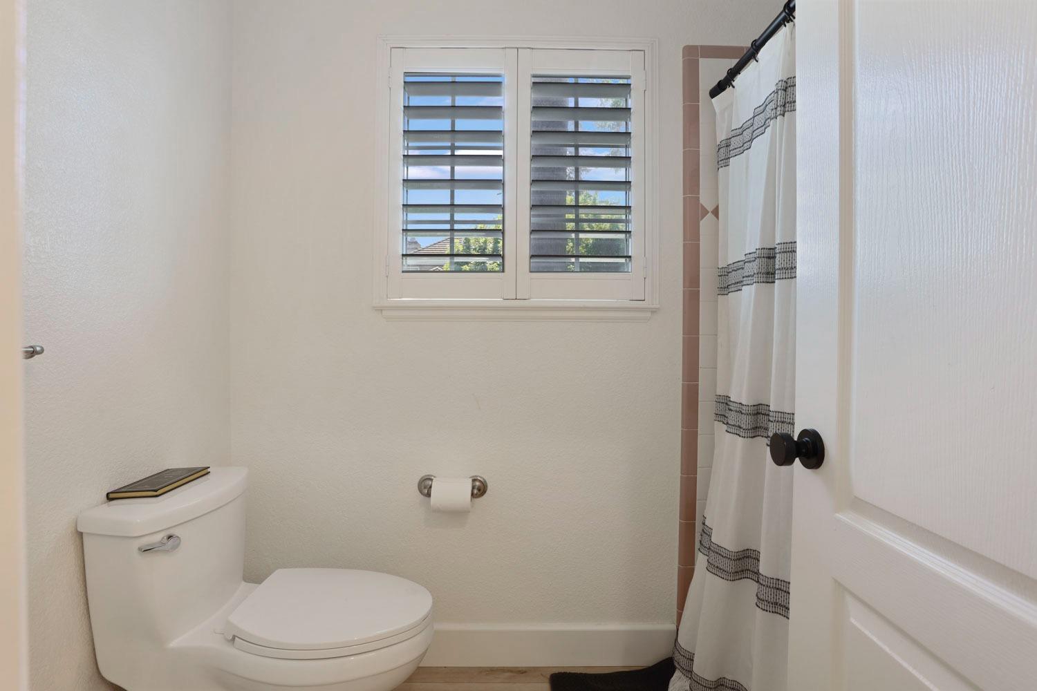 Detail Gallery Image 37 of 58 For 3611 Longcove Ct, Stockton,  CA 95219 - 4 Beds | 2/1 Baths