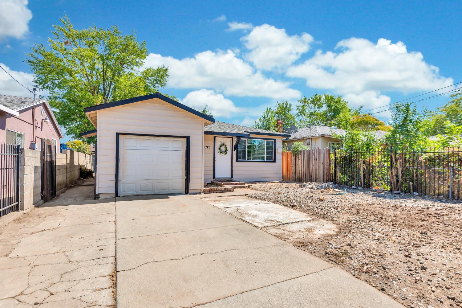 Detail Gallery Image 7 of 35 For 5725 Wilkinson St, Sacramento,  CA 95824 - 3 Beds | 1 Baths