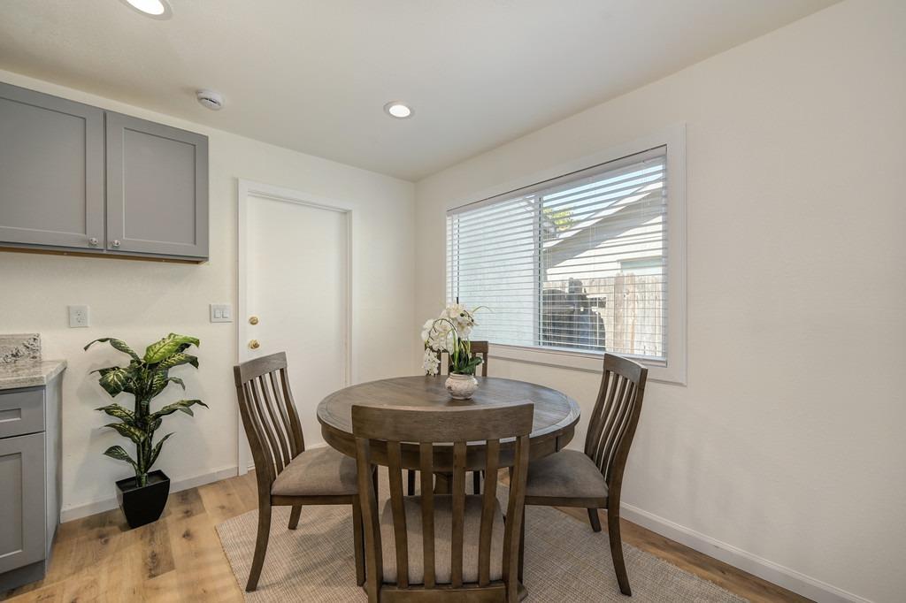 Detail Gallery Image 9 of 30 For 7526 Saybrook Dr, Citrus Heights,  CA 95621 - 3 Beds | 1/1 Baths