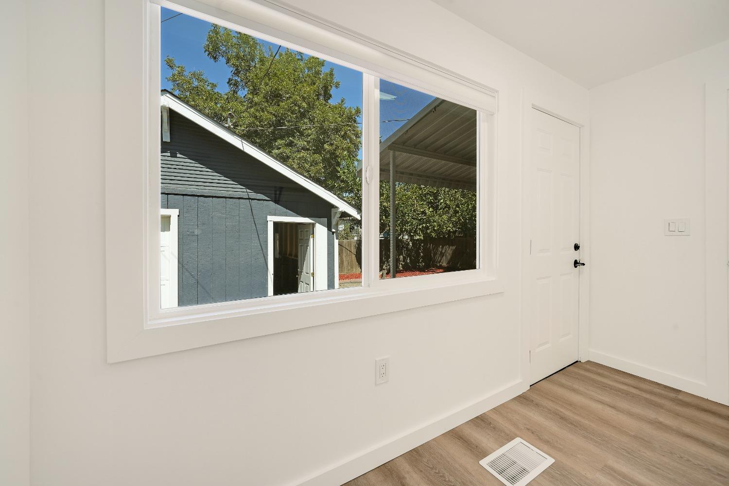 Detail Gallery Image 31 of 43 For 1335 E Flora St, Stockton,  CA 95205 - 2 Beds | 2 Baths