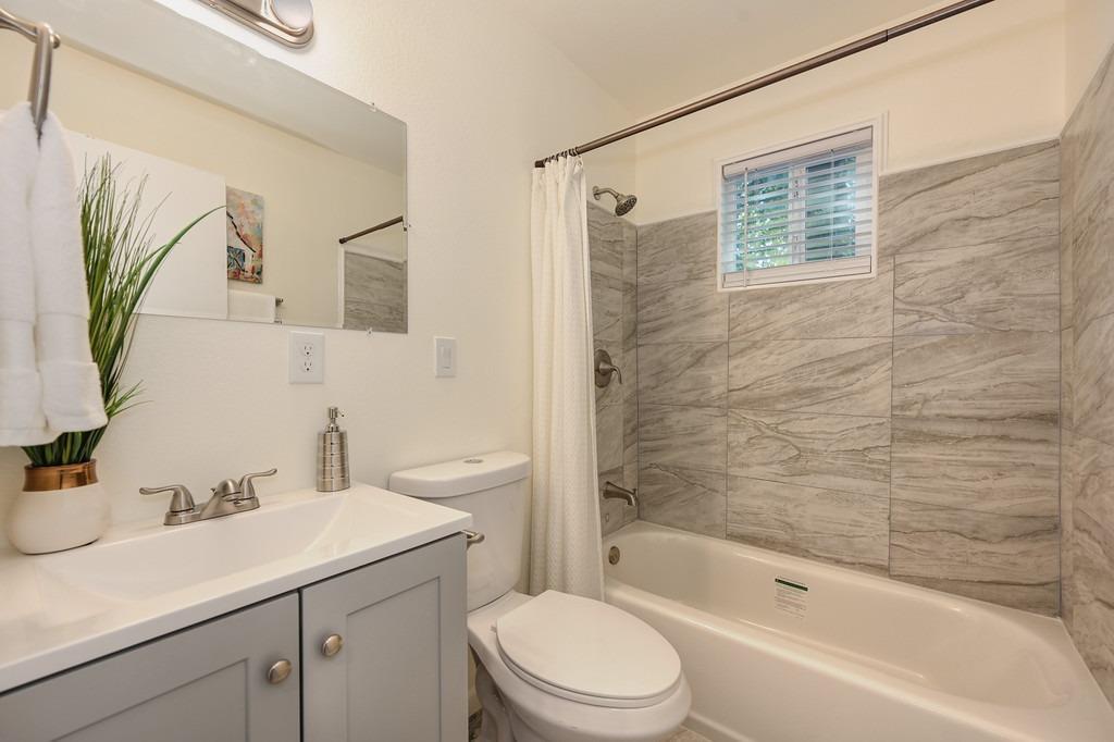 Detail Gallery Image 20 of 30 For 7526 Saybrook Dr, Citrus Heights,  CA 95621 - 3 Beds | 1/1 Baths