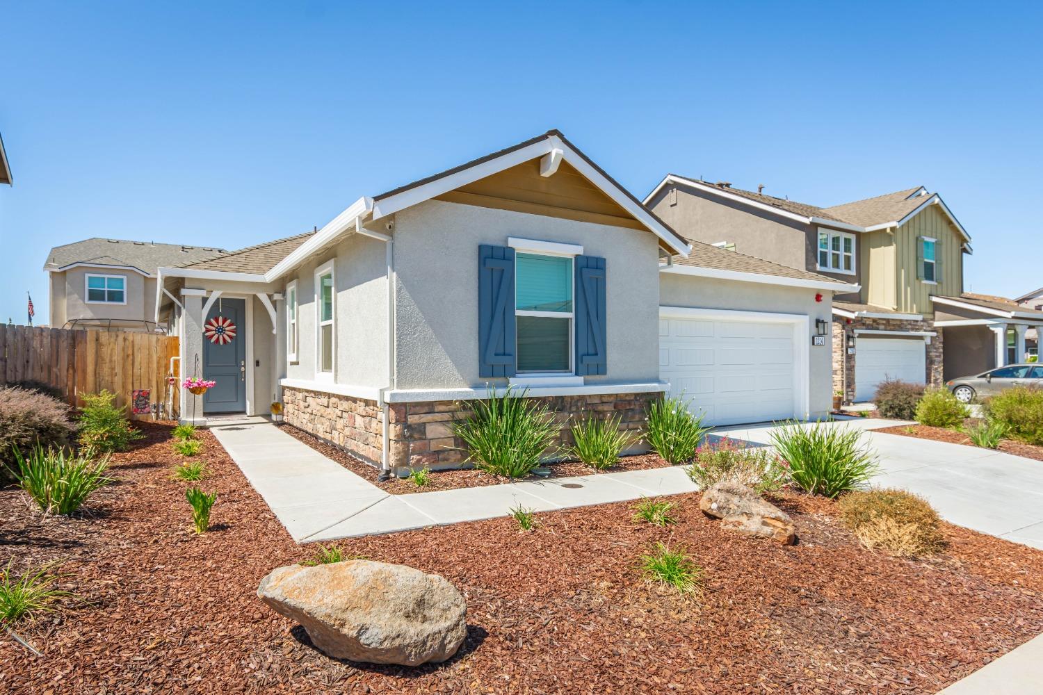 Detail Gallery Image 2 of 28 For 1214 Ramos Dr, Winters,  CA 95694 - 3 Beds | 2 Baths