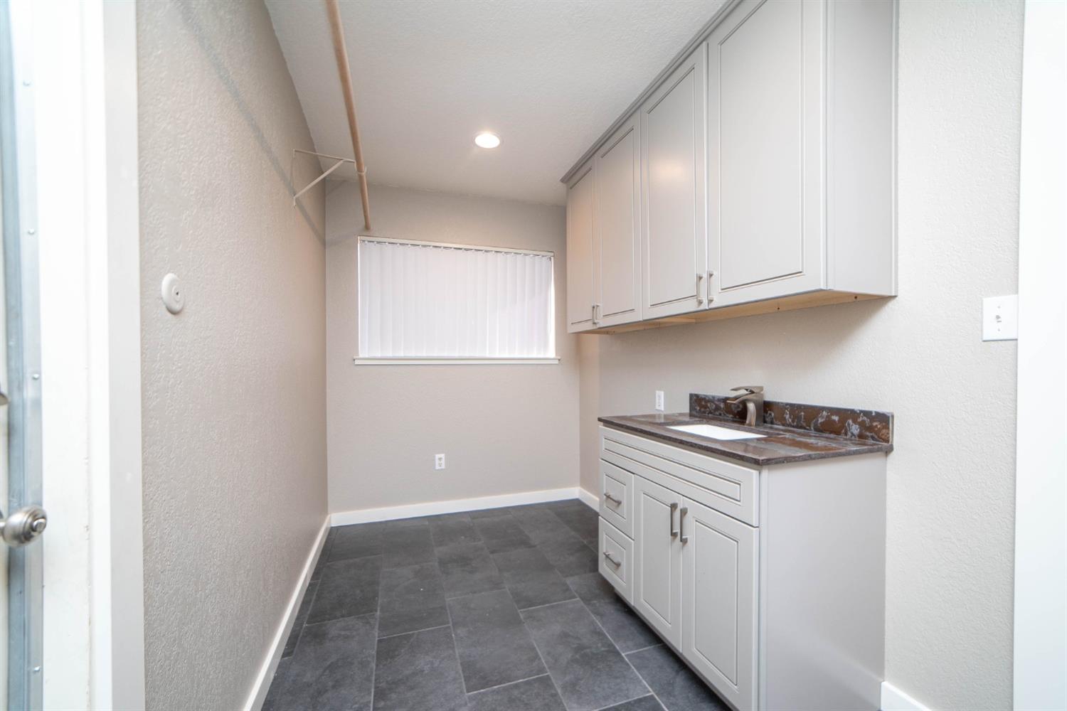 Detail Gallery Image 24 of 60 For 5132 Virtue Arc Dr, Stockton,  CA 95207 - 3 Beds | 2 Baths