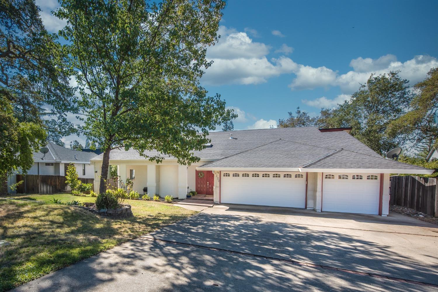 Detail Gallery Image 1 of 29 For 120 Llewellyn Ct, Folsom,  CA 95630 - 3 Beds | 2/1 Baths