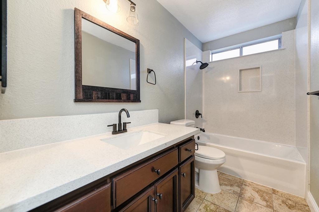 Detail Gallery Image 16 of 22 For 2540 Inverness Dr, Lincoln,  CA 95648 - 3 Beds | 2 Baths