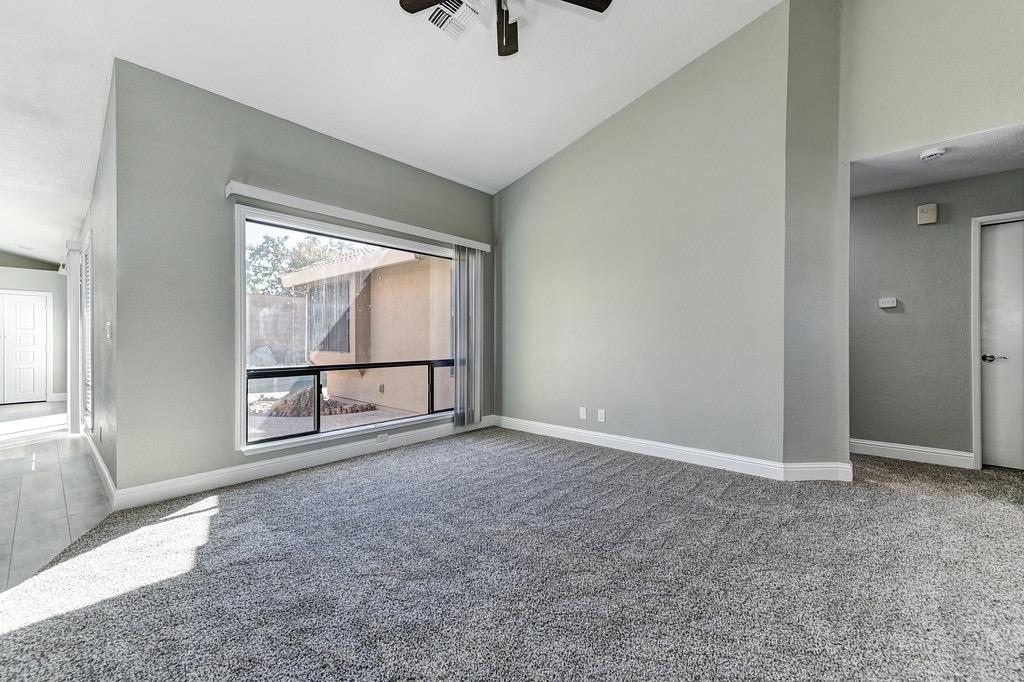 Detail Gallery Image 7 of 22 For 2540 Inverness Dr, Lincoln,  CA 95648 - 3 Beds | 2 Baths