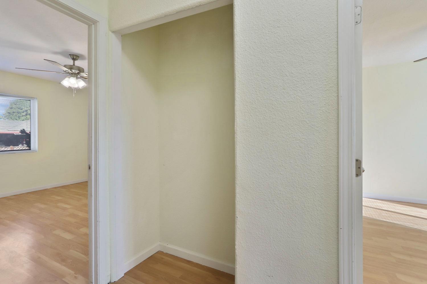 Detail Gallery Image 13 of 24 For 1558 Swalls Ln, Modesto,  CA 95358 - 2 Beds | 1 Baths