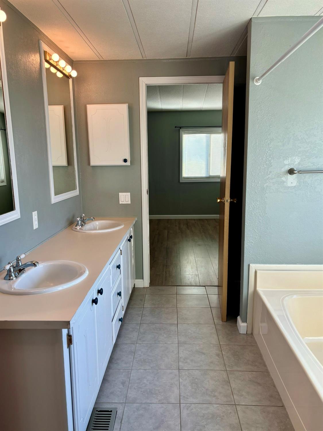 Detail Gallery Image 14 of 24 For 19667 American Ave 63, Hilmar,  CA 95324 - 3 Beds | 2 Baths