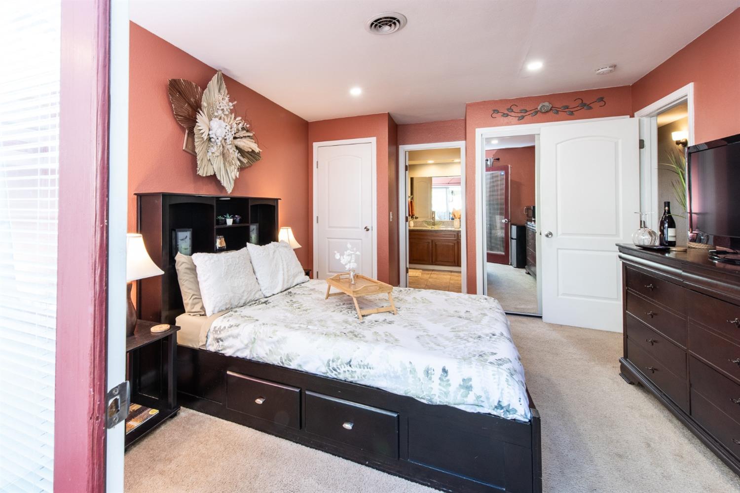 Detail Gallery Image 13 of 29 For 120 Llewellyn Ct, Folsom,  CA 95630 - 3 Beds | 2/1 Baths