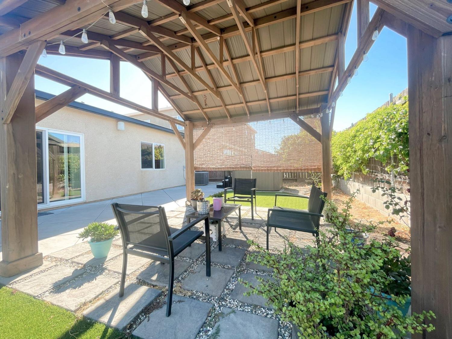 Detail Gallery Image 26 of 30 For 1543 Toy St, Manteca,  CA 95337 - 3 Beds | 2 Baths