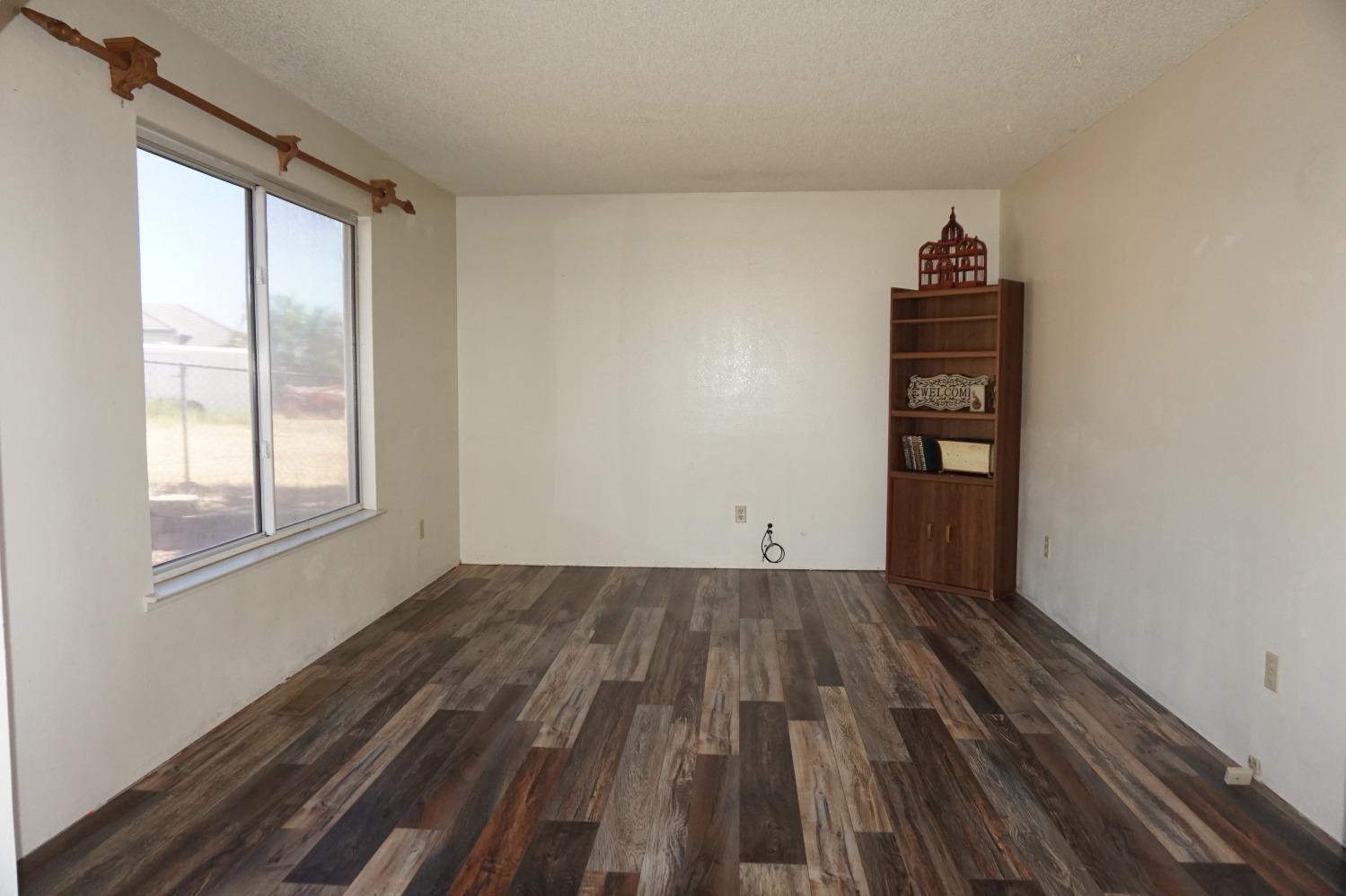 Detail Gallery Image 16 of 46 For 10181 Amador St, Jackson,  CA 95642 - 3 Beds | 2/1 Baths