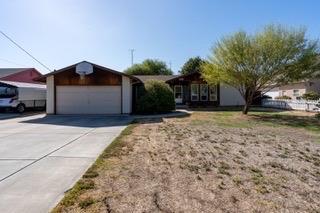 Detail Gallery Image 3 of 35 For 979 West Ave, Gustine,  CA 95322 - 3 Beds | 2 Baths