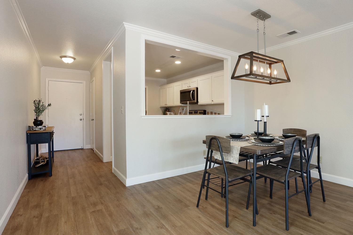 Detail Gallery Image 11 of 45 For 2401 Eilers Ln #202,  Lodi,  CA 95242 - 2 Beds | 2 Baths