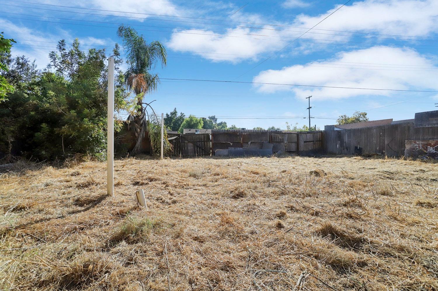 Detail Gallery Image 21 of 24 For 1558 Swalls Ln, Modesto,  CA 95358 - 2 Beds | 1 Baths