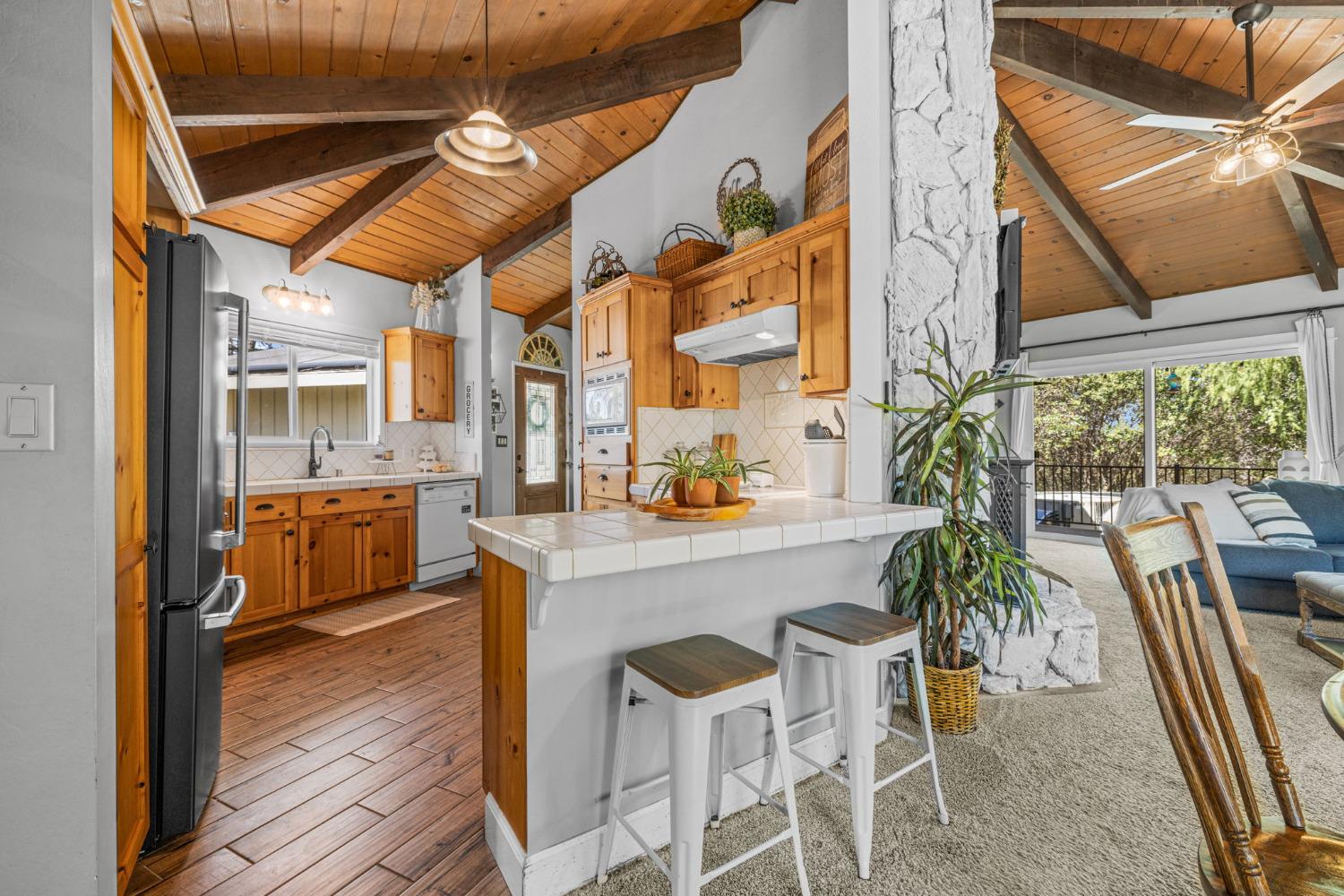 Detail Gallery Image 17 of 61 For 2408 Cascade Trl, Cool,  CA 95614 - 3 Beds | 2 Baths