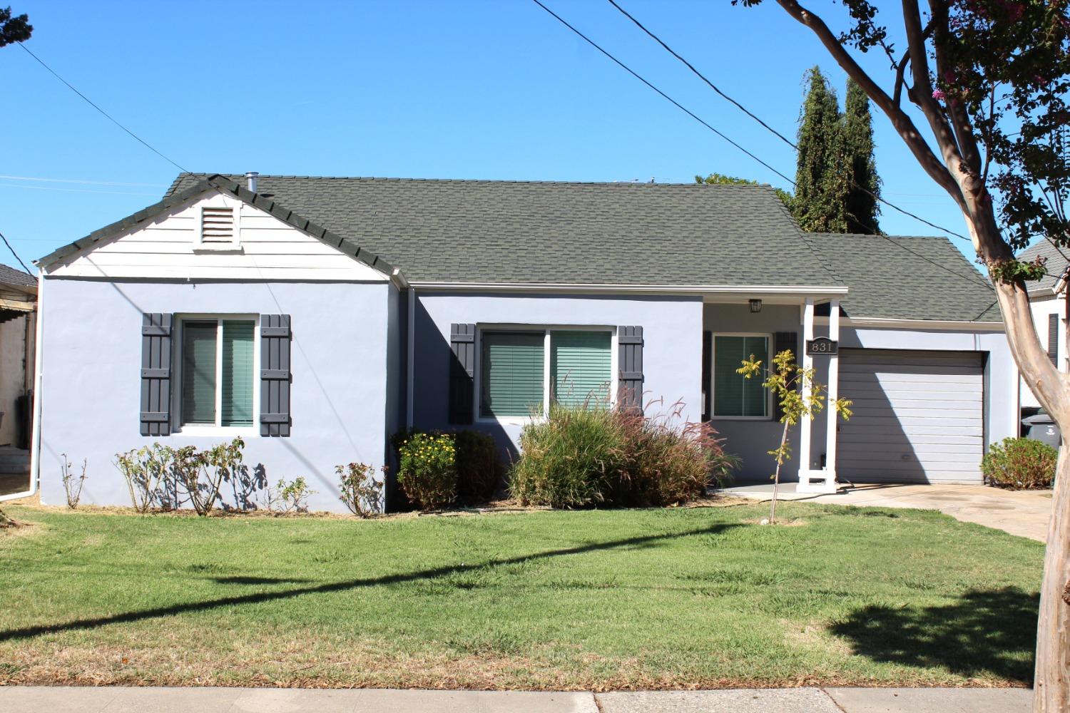 Detail Gallery Image 1 of 16 For 831 Morley Ave, Yuba City,  CA 95991 - 2 Beds | 1 Baths