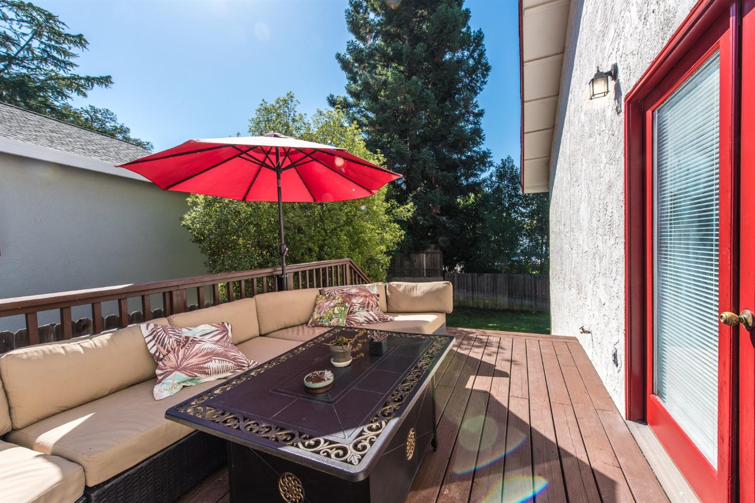 Detail Gallery Image 9 of 29 For 120 Llewellyn Ct, Folsom,  CA 95630 - 3 Beds | 2/1 Baths