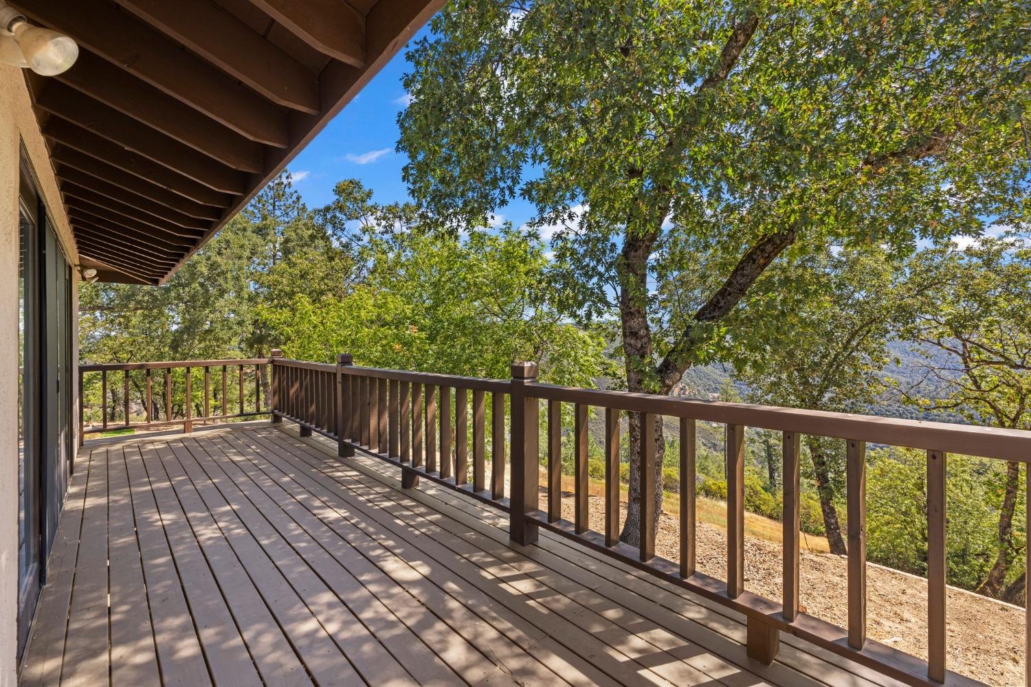 Detail Gallery Image 42 of 72 For 2195 Dias Dr, Placerville,  CA 95667 - 3 Beds | 3/1 Baths