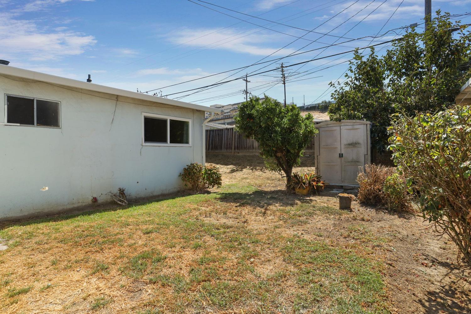 Detail Gallery Image 21 of 28 For 204 Santa Rosa Dr, San Jose,  CA 95111 - 3 Beds | 2 Baths