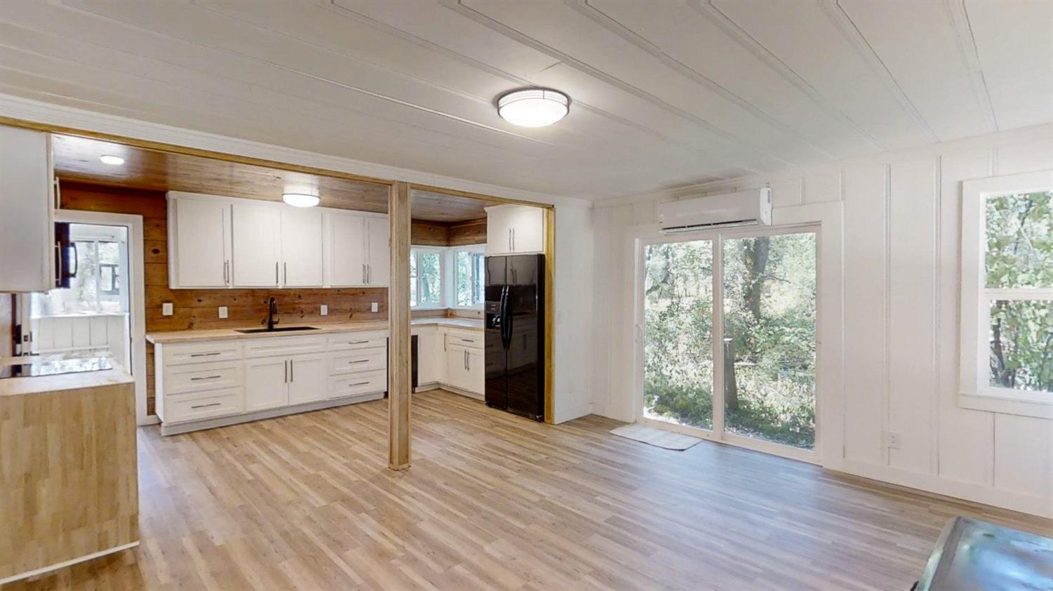 Detail Gallery Image 8 of 37 For 2016 Camellia Ln, Placerville,  CA 95667 - 2 Beds | 1 Baths