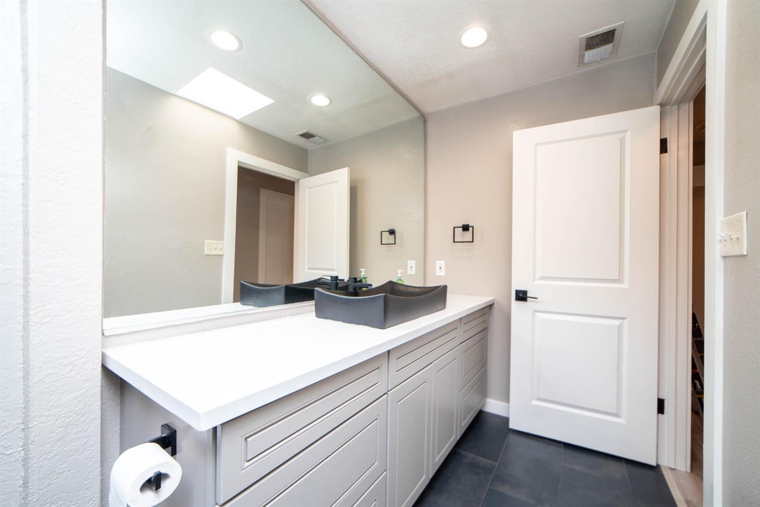 Detail Gallery Image 37 of 60 For 5132 Virtue Arc Dr, Stockton,  CA 95207 - 3 Beds | 2 Baths