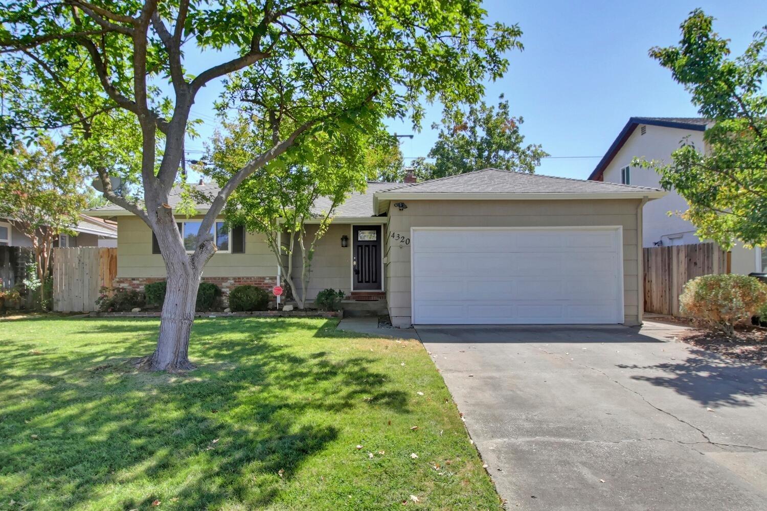 Detail Gallery Image 1 of 1 For 4320 Morpheus Ln, Sacramento,  CA 95864 - 3 Beds | 1 Baths