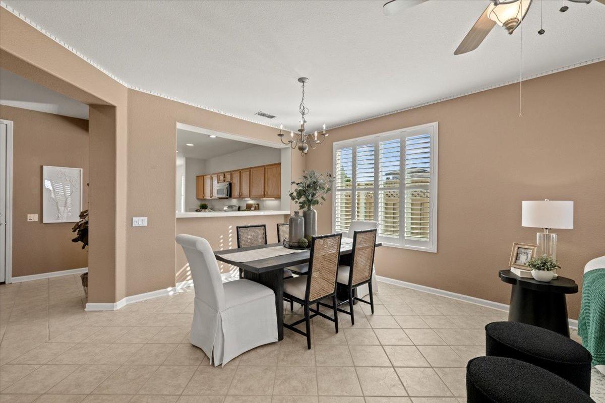 Detail Gallery Image 8 of 36 For 2401 Swainson Ln, Lincoln,  CA 95648 - 2 Beds | 2 Baths