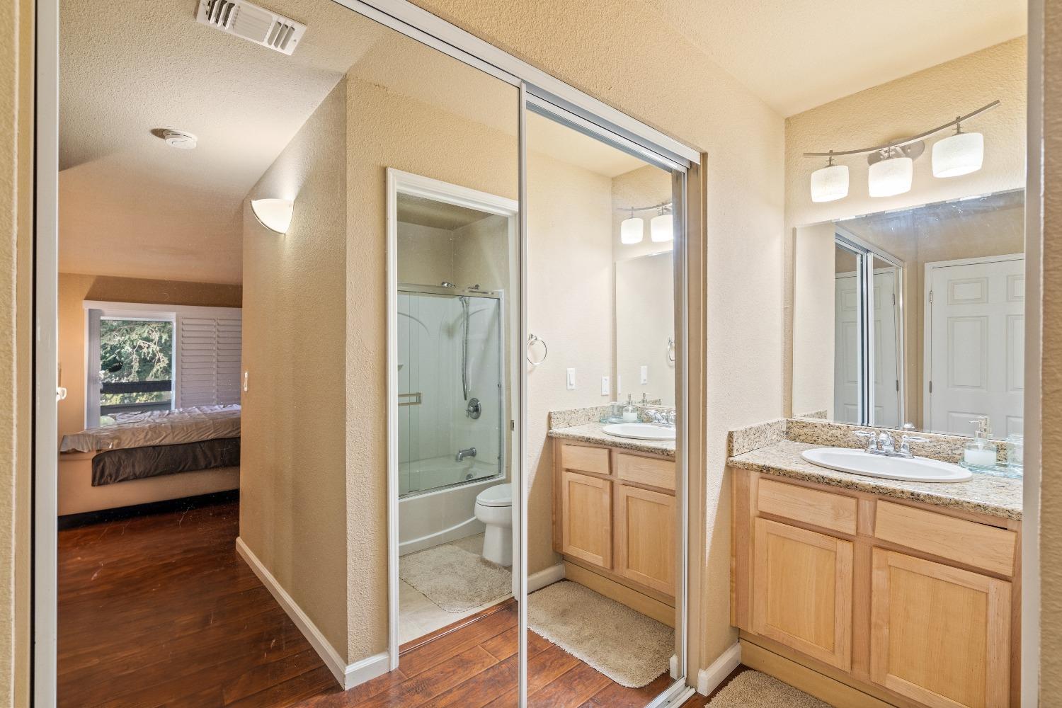 Detail Gallery Image 17 of 17 For 6235 Riverside Blvd #2,  Sacramento,  CA 95831 - 2 Beds | 2 Baths