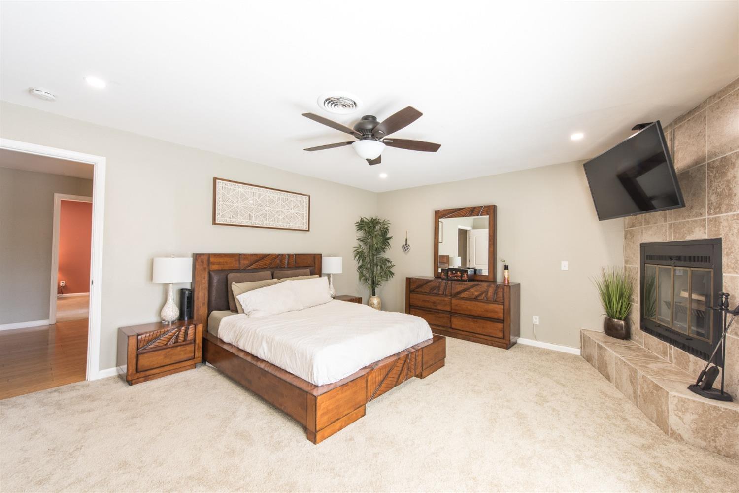 Detail Gallery Image 20 of 29 For 120 Llewellyn Ct, Folsom,  CA 95630 - 3 Beds | 2/1 Baths